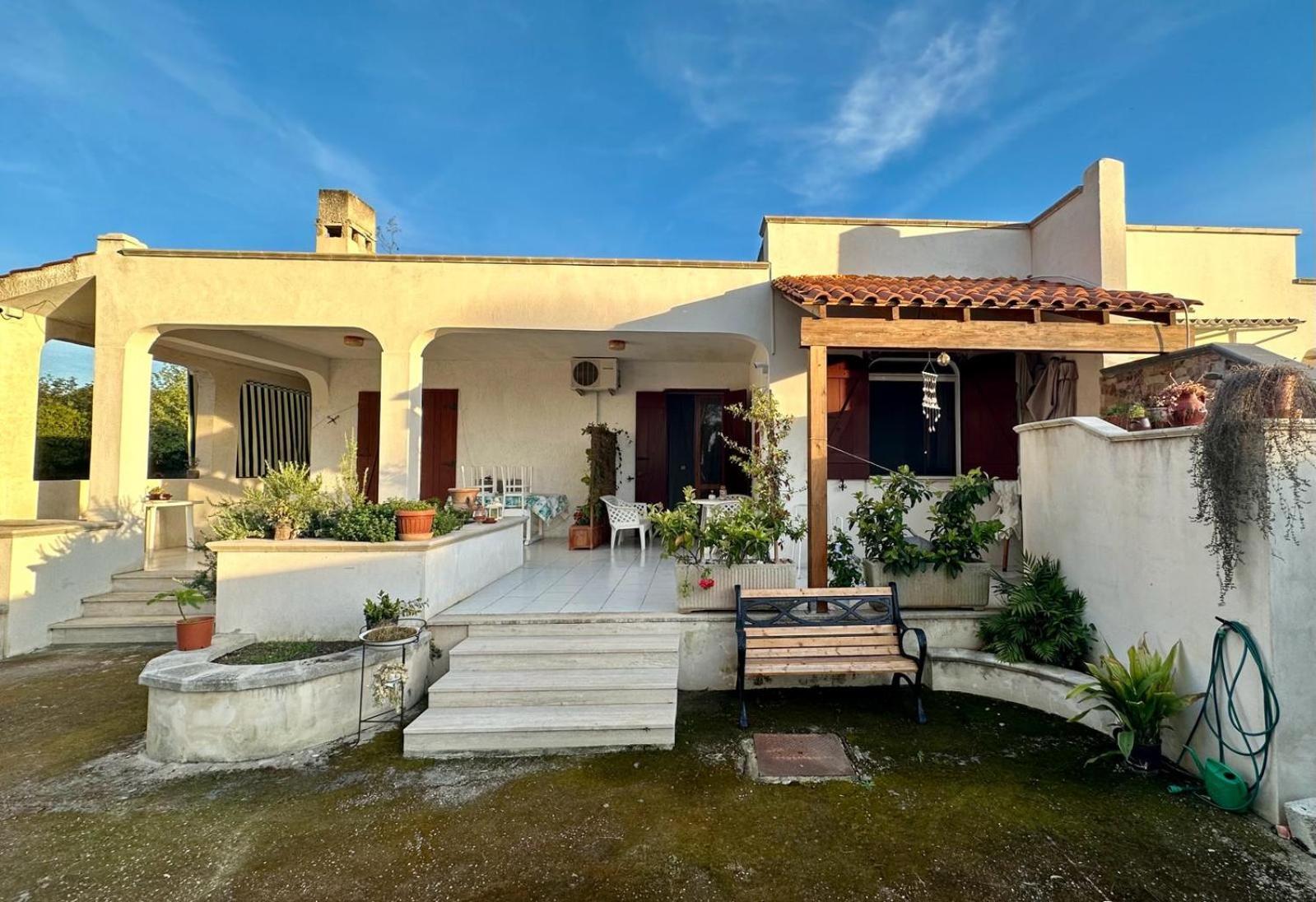 Poesia Del Salento Apartment Roca Luaran gambar