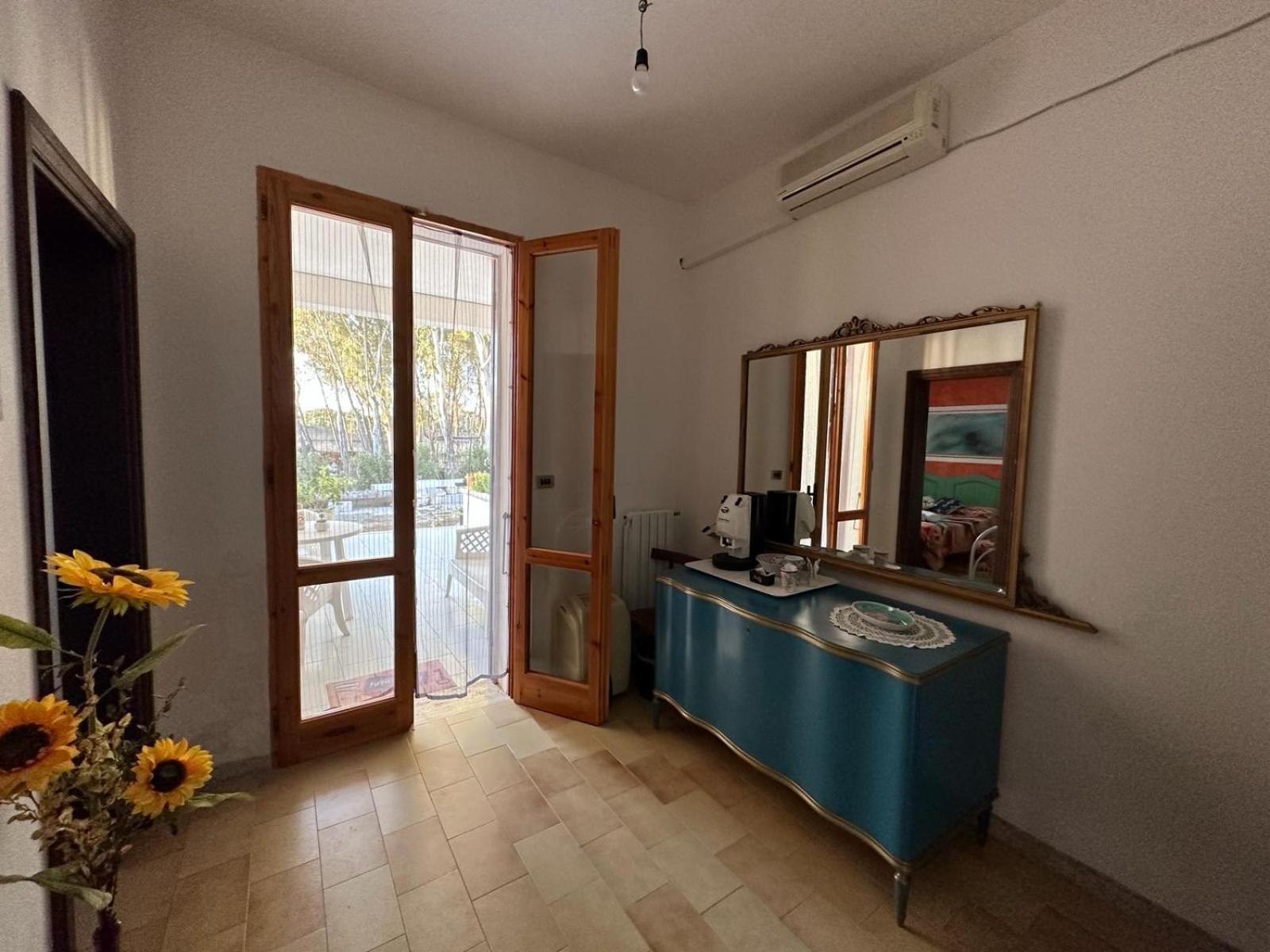 Poesia Del Salento Apartment Roca Luaran gambar